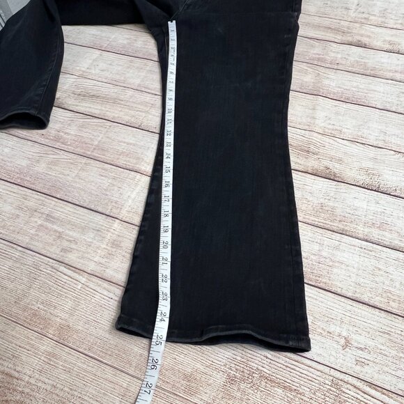 Madewell Black Mid-Rise Kick Out Jeans Size 31P Sustainable Denim - Picture 6 of 10